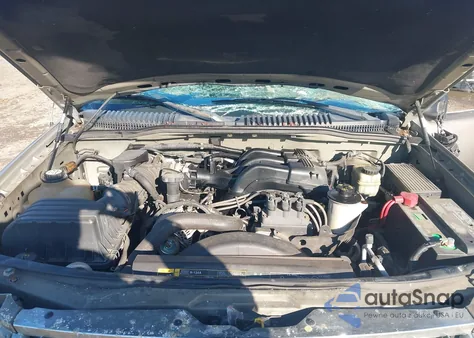 2005 Ford Explorer Xlt/Xlt Sport z USA, uszkodzony, nr VIN 1FMZU73E55UA86235